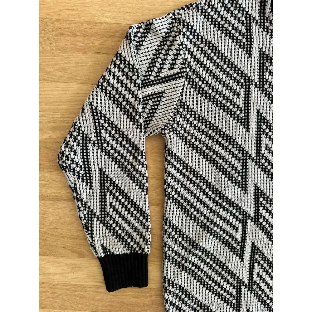 Coach Black White Geometric Chevron Knit V-Neck Sweater Pullover Men's size M
